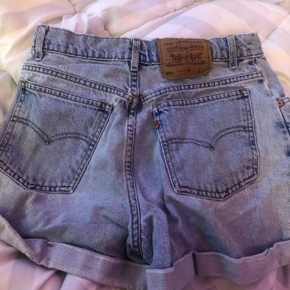levi denim jean shorts - Picture 3 of 3